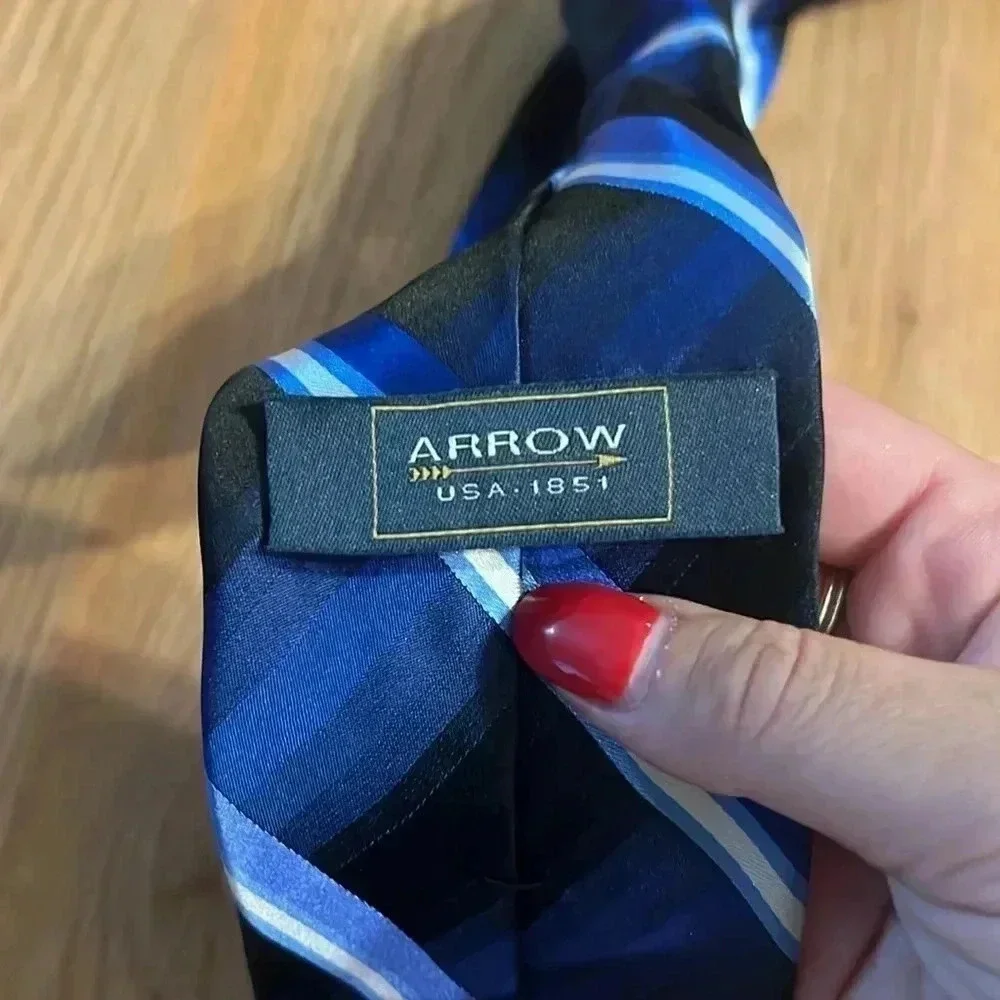 Arrow Silk Tie